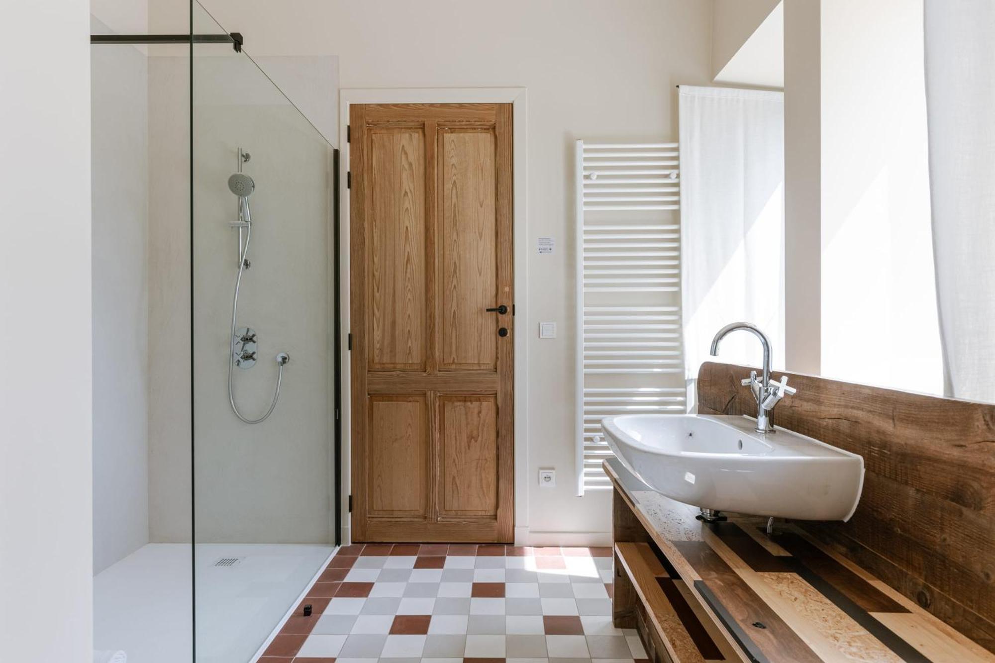 Huswell - Lactea - Eco-luxury Retreat Villa *