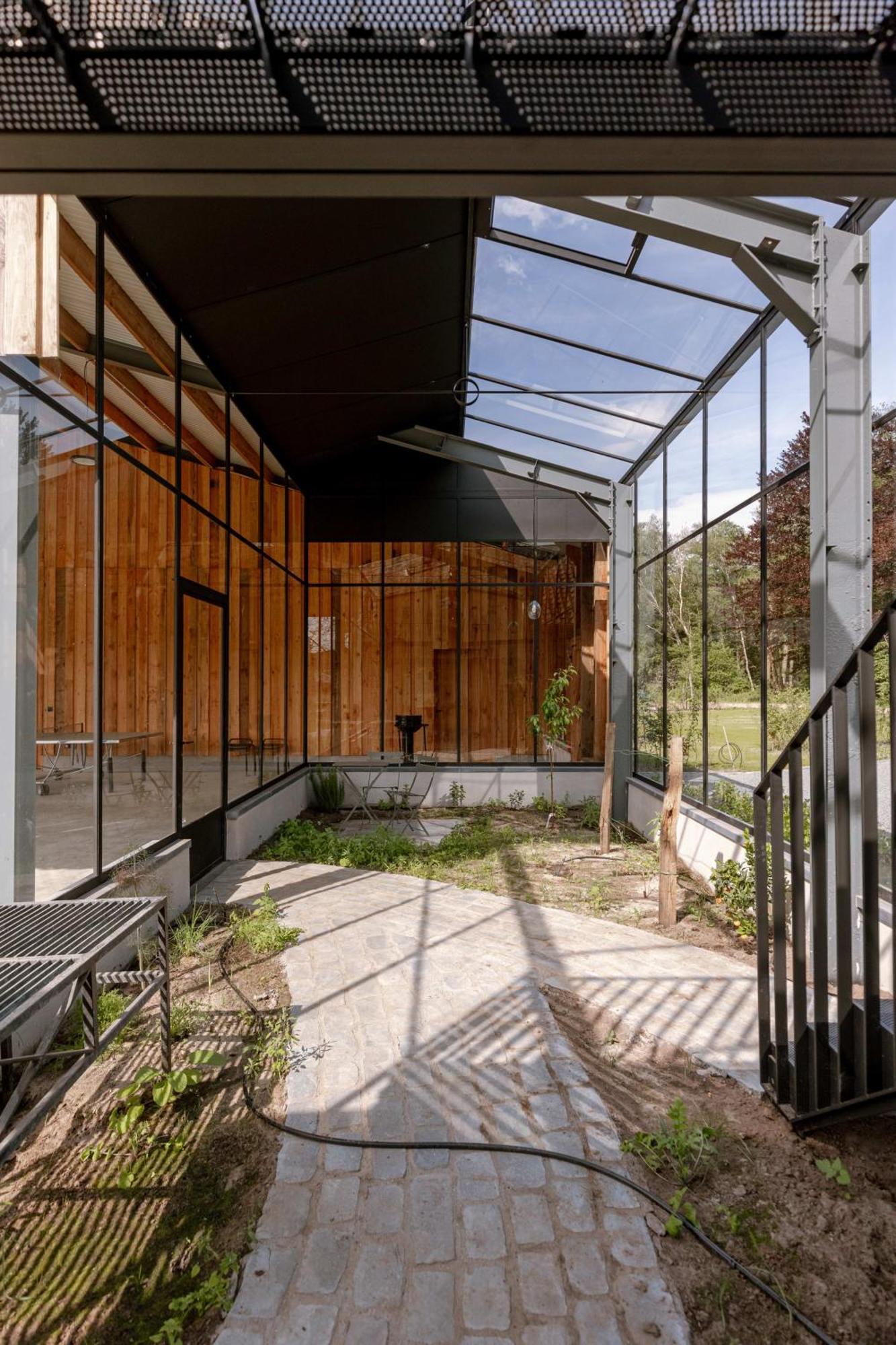 Huswell - Lactea - Eco-luxury Retreat Villa Schilde
